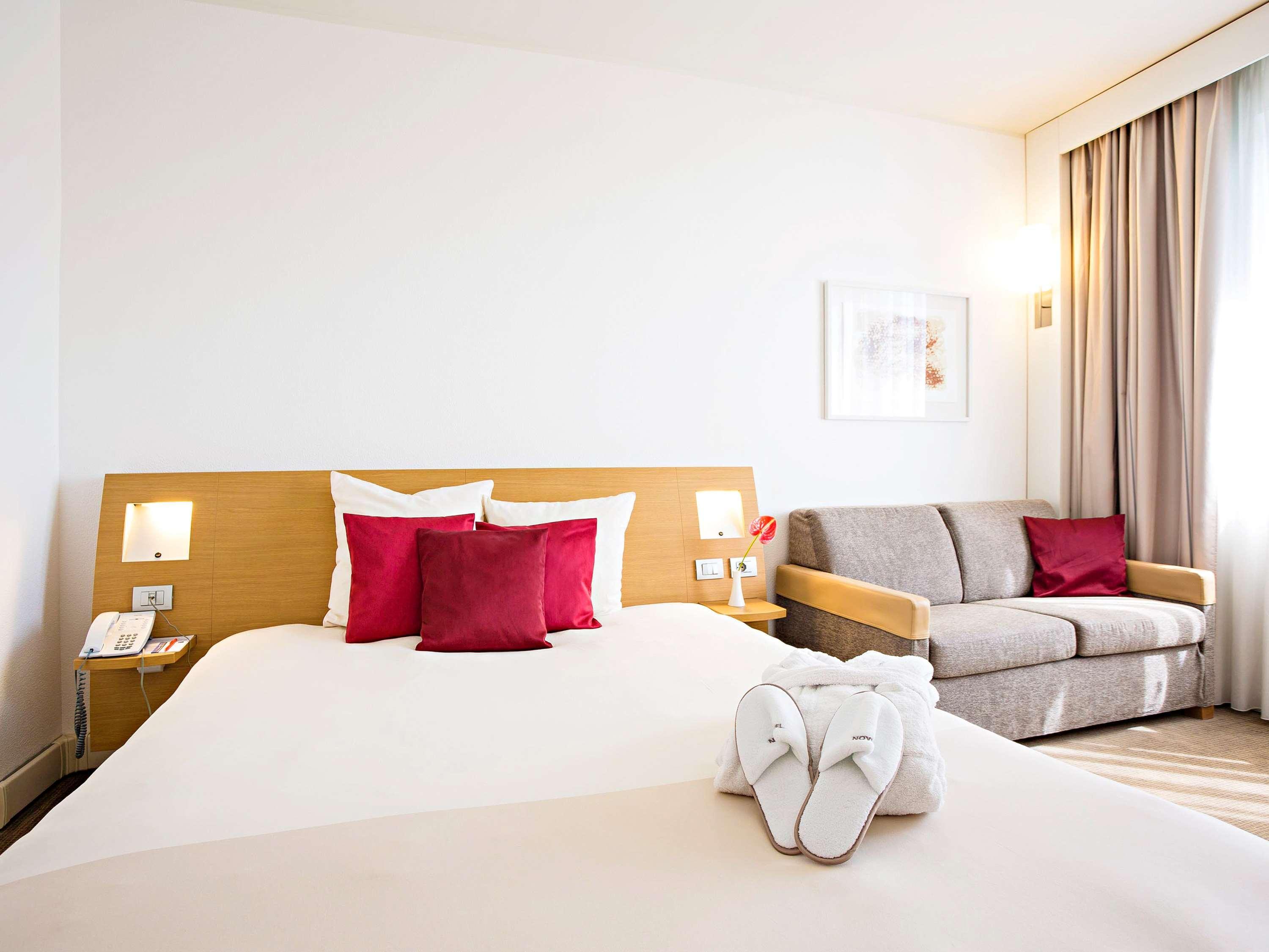 Novotel Salerno Est Arechi Esterno foto
