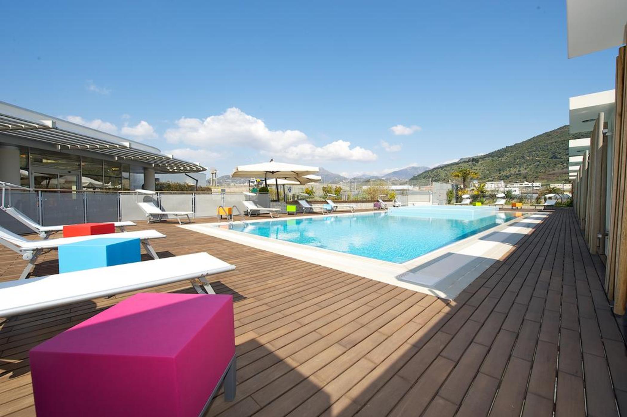 Novotel Salerno Est Arechi Esterno foto