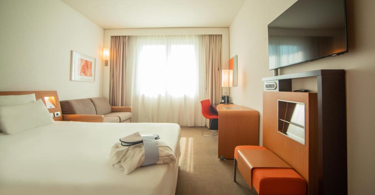 Novotel Salerno Est Arechi Esterno foto