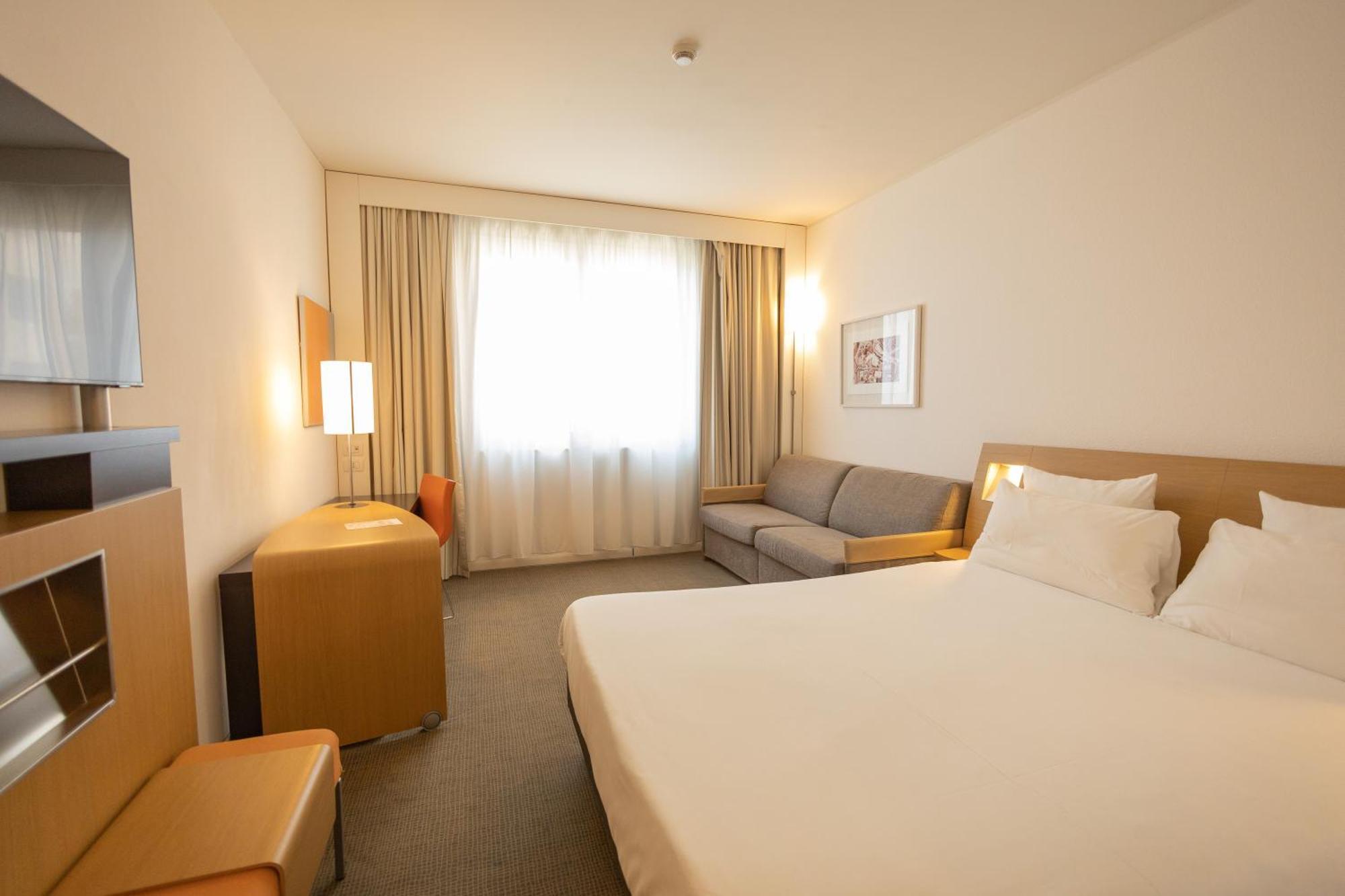 Novotel Salerno Est Arechi Esterno foto