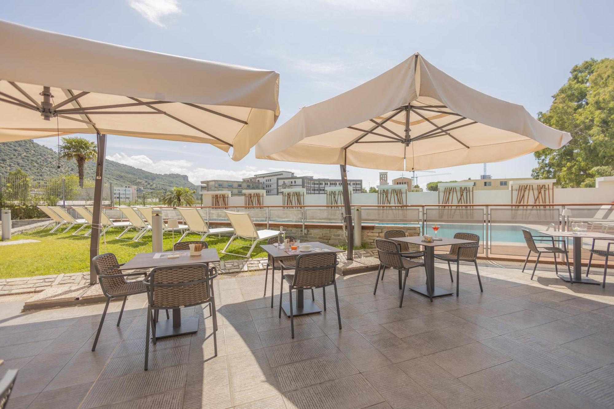 Novotel Salerno Est Arechi Esterno foto